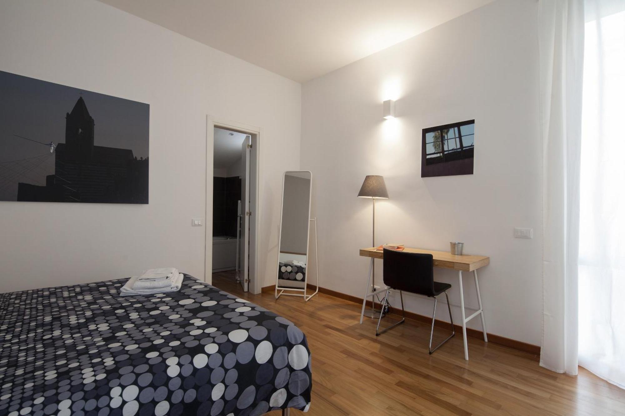 Cv5 - La Spezia City Center - Wide Modern Apartment Walking Distance To The Station To Cinque Terre - Big Terrace On The Roofs Kültér fotó