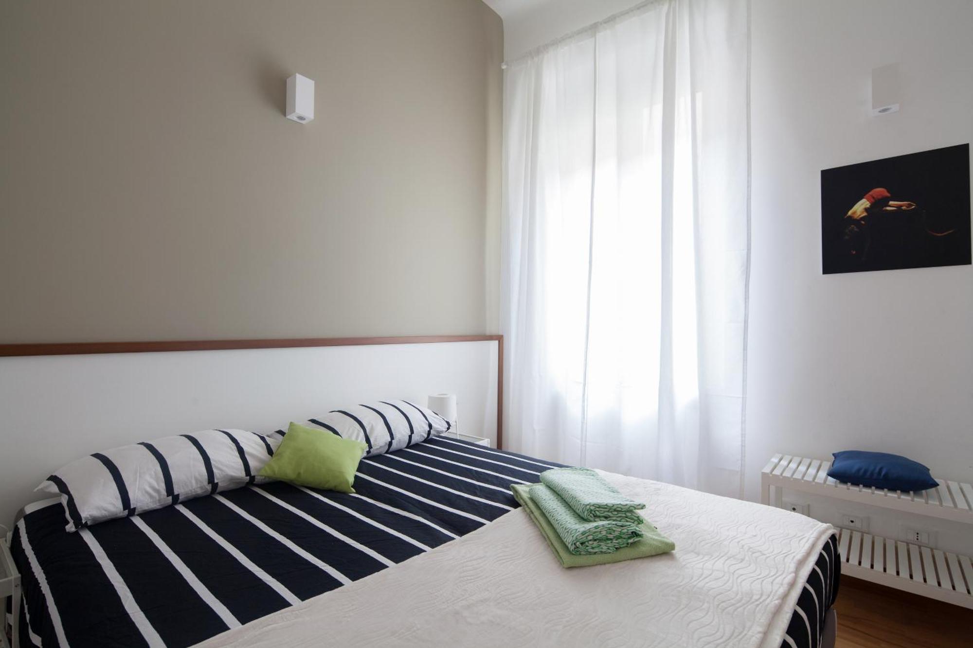 Cv5 - La Spezia City Center - Wide Modern Apartment Walking Distance To The Station To Cinque Terre - Big Terrace On The Roofs Kültér fotó
