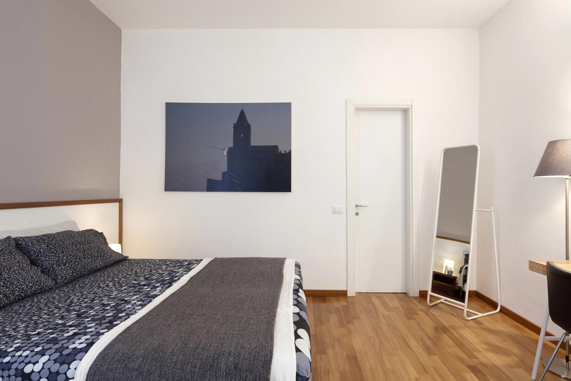 Cv5 - La Spezia City Center - Wide Modern Apartment Walking Distance To The Station To Cinque Terre - Big Terrace On The Roofs Kültér fotó